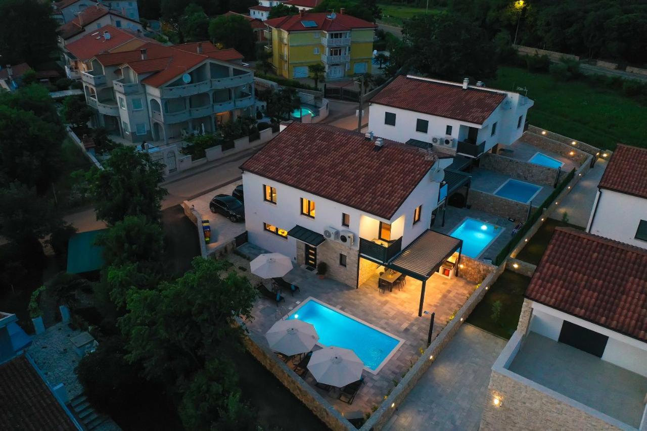 Villa Kaoru Brand New Villa With A Heated Swimming Pool Малинська Екстер'єр фото